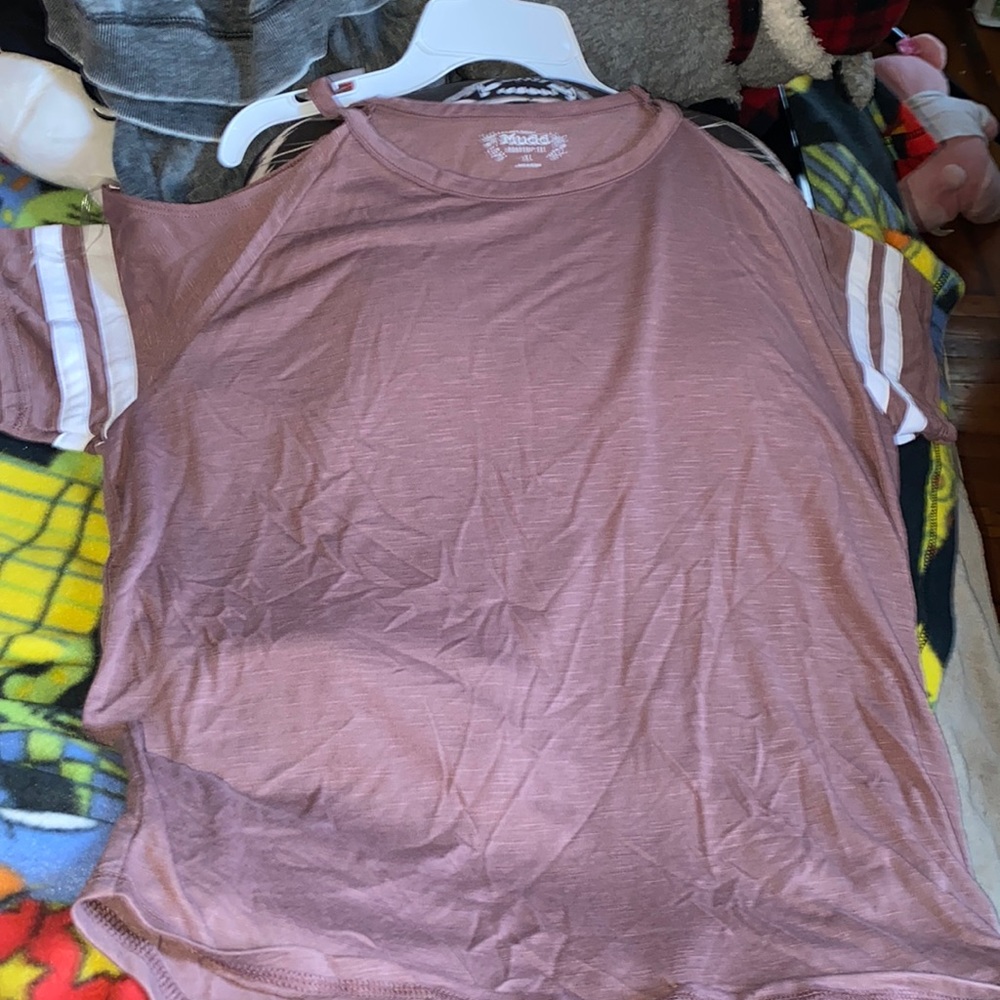 Mudd off the shoulder road-trip tee